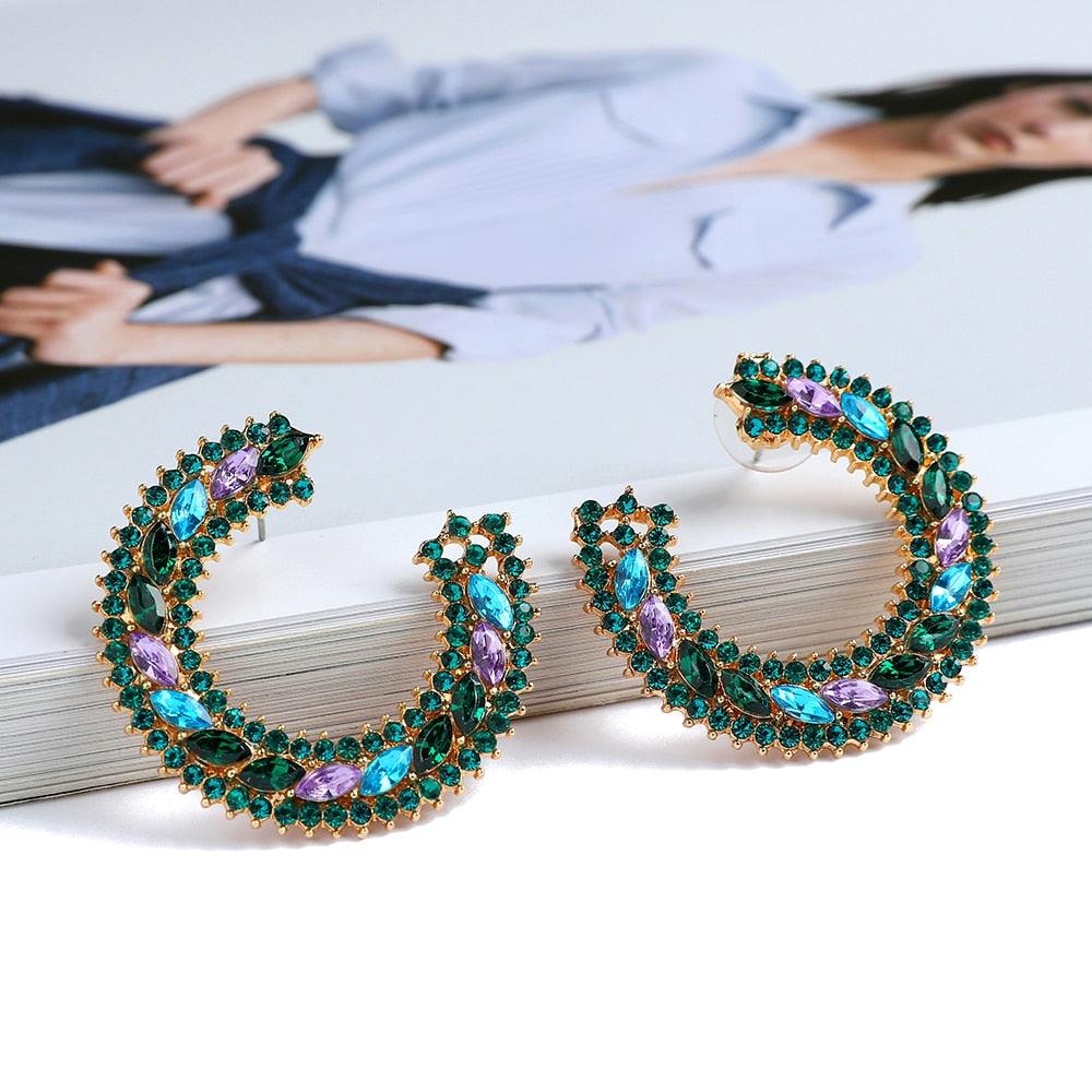 Brinco Chame em Pedraria - Grinalda Store